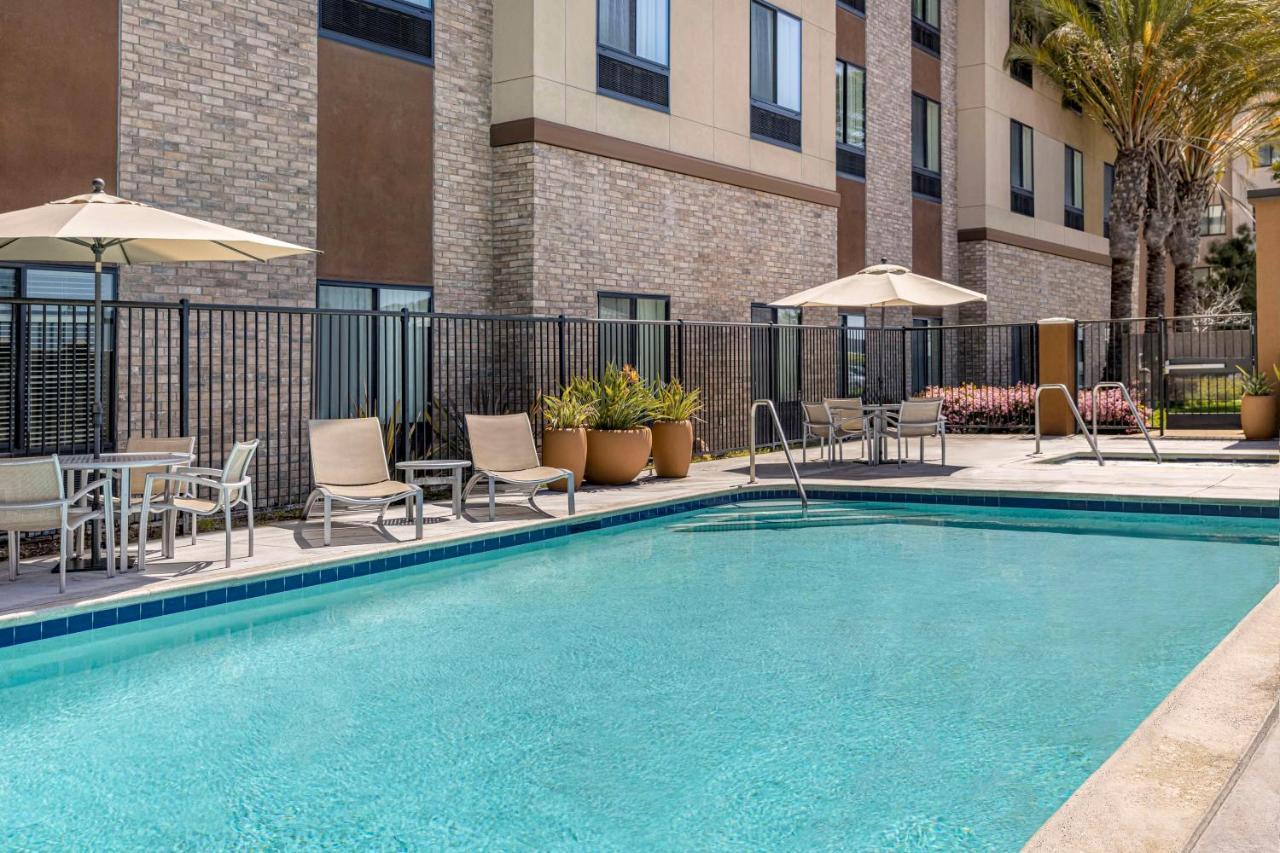 Hilton Garden Inn Los Angeles/Redondo Beach Exterior photo